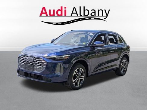 Certified 2025 Audi Q5 Premium w/ Premium Plus AWD/4WD image 6