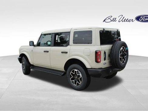 New 2026 Ford Bronco Outer Banks AWD/4WD image 4