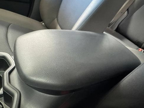 Certified 2025 Toyota RAV4 LE AWD/4WD image 28