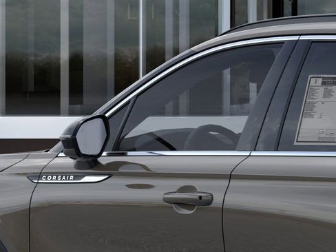 New 2026 Lincoln Corsair Premiere image 20