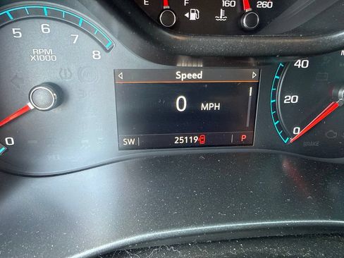 Used 2022 Chevrolet Colorado Z71 AWD/4WD image 13