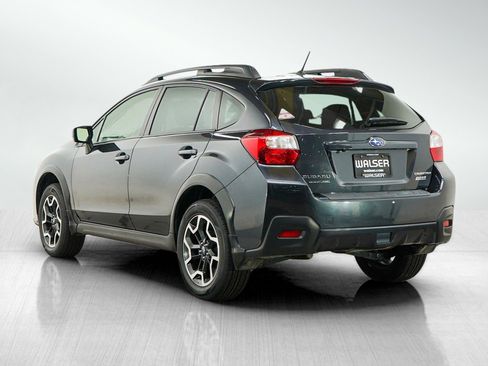 Used 2016 Subaru Crosstrek 2.0i Premium w/ Moonroof Package AWD/4WD image 3