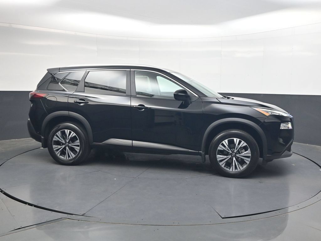 Certified 2023 Nissan Rogue SV w/ SV Premium B Package AWD/4WD image 4