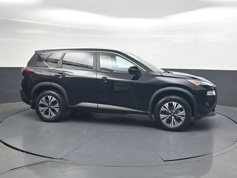 Certified 2023 Nissan Rogue SV w/ SV Premium B Package AWD/4WD image 4