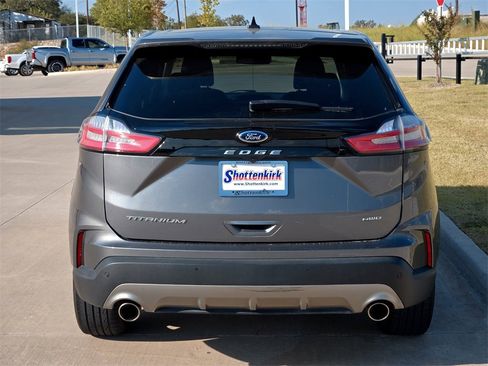 Used 2024 Ford Edge Titanium image 7