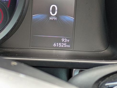 Used 2023 Hyundai Elantra SEL FWD image 25