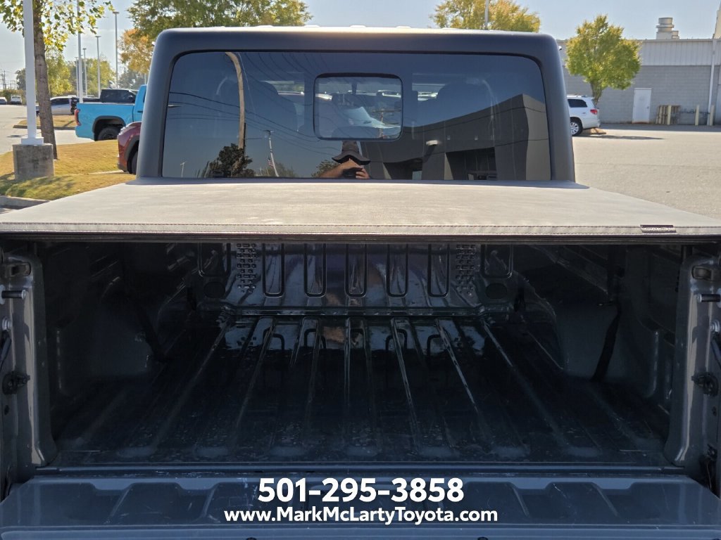 Used 2021 Jeep Gladiator Rubicon w/ Trailer Tow Package AWD/4WD image 13