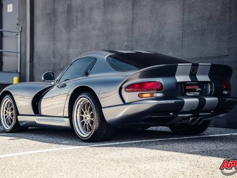 Used 2000 Dodge Viper GTS RWD image 6