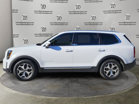 Used 2022 Kia Telluride EX w/ Towing Package image 2