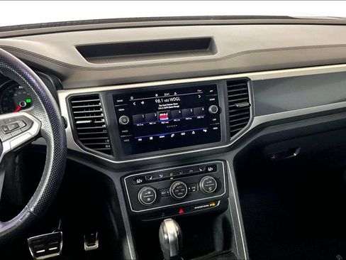 Used 2021 Volkswagen Atlas SE w/ Panoramic Sunroof Package FWD image 5