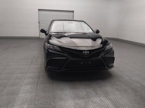Used 2021 Toyota Camry SE FWD image 14