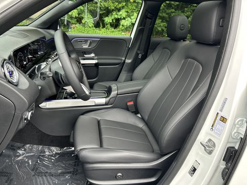 New 2026 Mercedes-Benz GLB 250 image 19