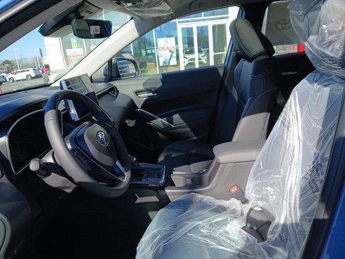 New 2026 Toyota Corolla Cross XLE image 7