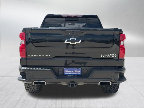 Used 2021 Chevrolet Silverado 1500 High Country w/ Technology Package AWD/4WD image 8
