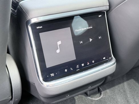 Used 2025 Tesla Model S AWD/4WD image 49