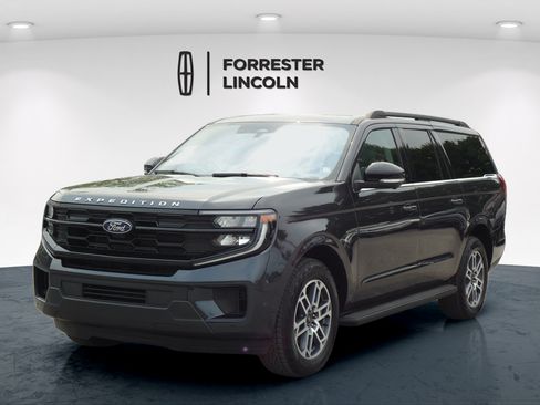 Used 2025 Ford Expedition Max Active AWD/4WD image 7