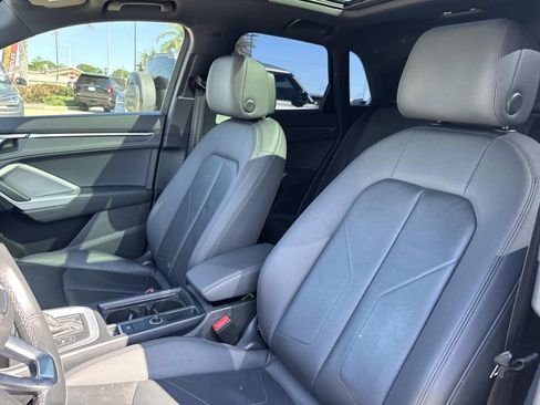 Used 2021 Audi Q3 2.0T Premium w/ Convenience Package AWD/4WD image 19