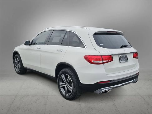 Used 2019 Mercedes-Benz GLC 300 4MATIC image 6