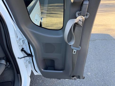 Used 2006 Nissan Frontier XE w/ (G01) XE Preferred Pkg image 27