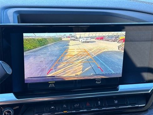 Used 2023 Chevrolet Silverado 1500 LT image 25