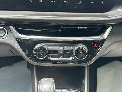 Used 2025 Buick Envista Sport Touring w/ Convenience I Package FWD image 22