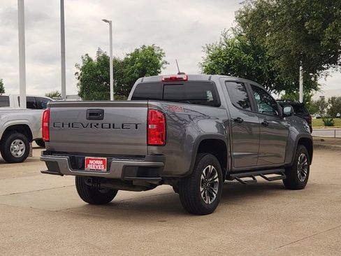 Used 2021 Chevrolet Colorado Z71 RWD image 3