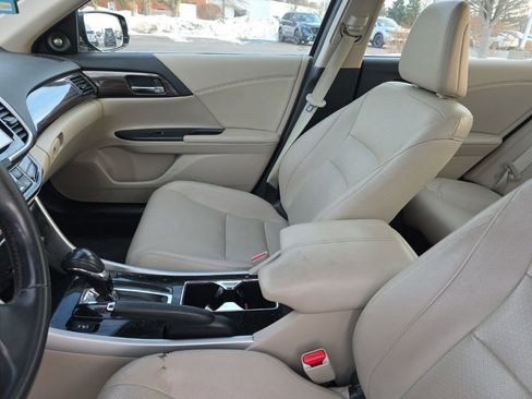 Used 2017 Honda Accord EX-L image 20