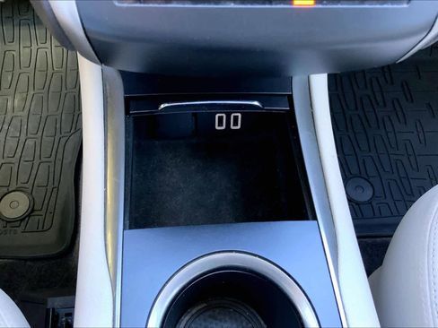 Used 2018 Lincoln MKC Select w/ Select Plus Package image 31