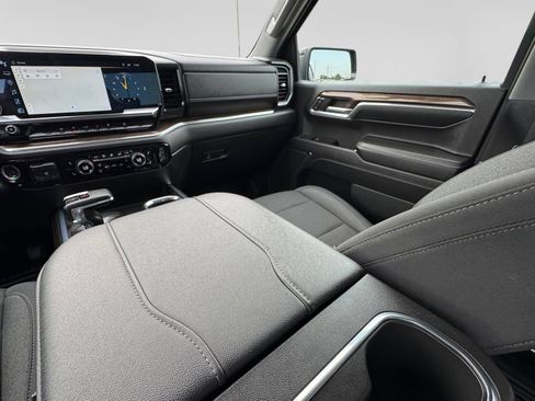 Used 2024 Chevrolet Silverado 1500 RST AWD/4WD image 24