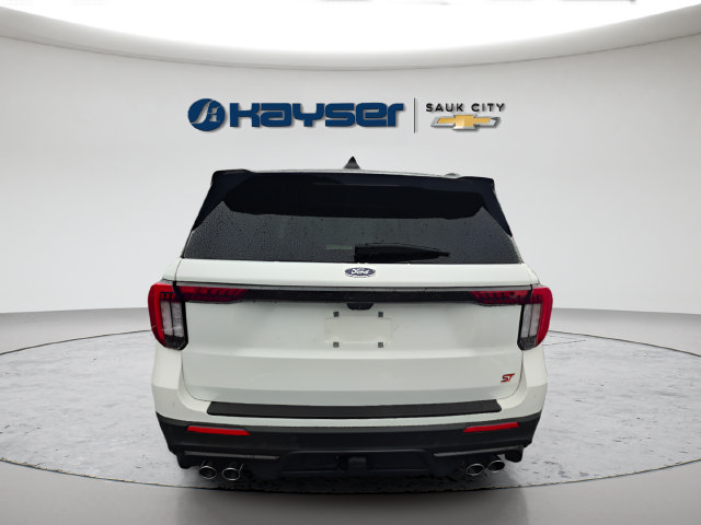Used 2025 Ford Explorer ST AWD/4WD image 6