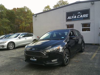 Used 2016 Ford Focus SE w/ SE Sport Package