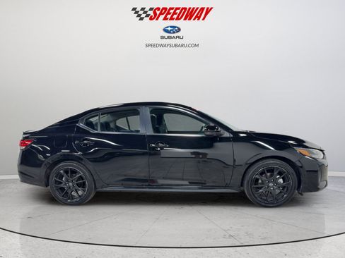 Used 2025 Nissan Sentra SR w/ Midnight Edition FWD image 4