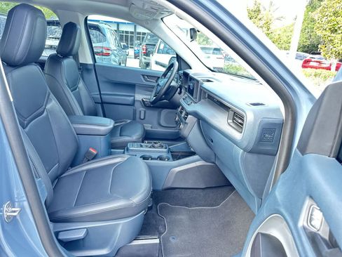 Used 2024 Ford Maverick Lariat w/ Black Appearance Package FWD image 17