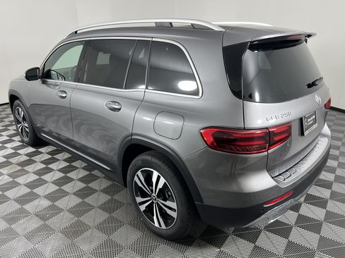 New 2026 Mercedes-Benz GLB 250 4MATIC image 10