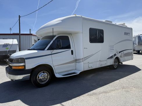 Used 2004 Chevrolet Express 3500 w/ RV Package. Upfitter Option RWD image 8