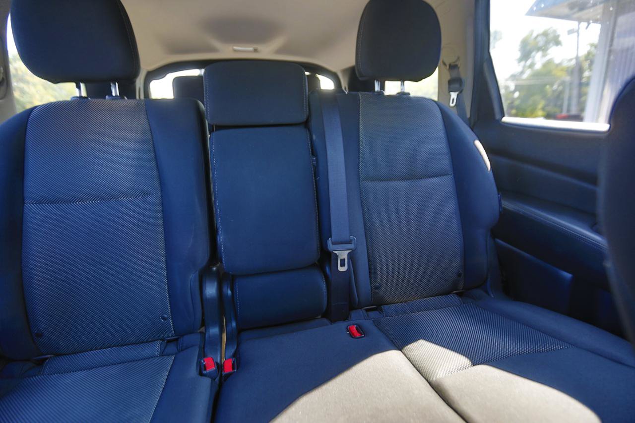 Used 2020 Nissan Pathfinder SV FWD image 12
