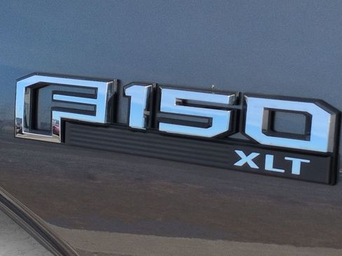 Used 2018 Ford F150 XLT w/ Equipment Group 302A Luxury image 15