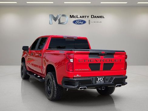 Used 2024 Chevrolet Silverado 1500 LT Trail Boss w/ LT Trail Boss Premium Package AWD/4WD image 4
