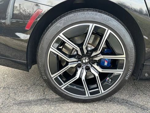 Used 2024 BMW 760i xDrive w/ Executive Package image 12