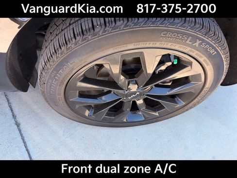 Used 2023 Kia Sorento SX AWD/4WD image 9