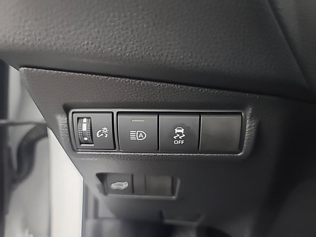 Used 2026 Toyota Corolla Cross XLE w/ Convenience Package AWD/4WD image 28