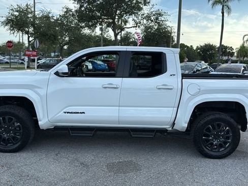 Used 2024 Toyota Tacoma SR5 image 4