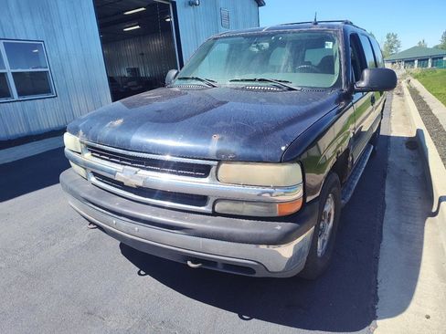Used 2004 Chevrolet Suburban LS w/ Safe And Secure Package AWD/4WD image 1
