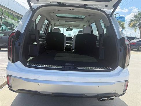 Used 2023 Kia Telluride SX FWD image 7