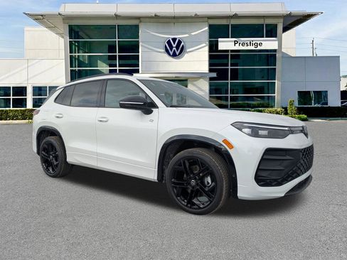 New 2026 Volkswagen Tiguan SE R-Line AWD/4WD image 1