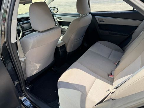 Used 2015 Toyota Corolla LE FWD image 12