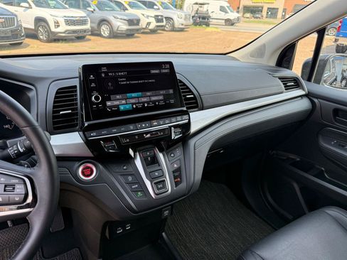 Used 2025 Honda Odyssey EX-L image 10