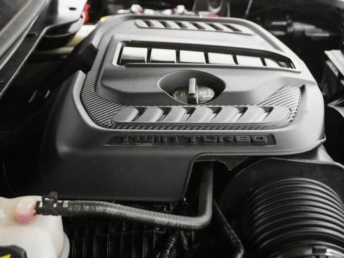 Used 2023 Jeep Wagoneer Series III w/ Preferred Equipment Group image 12