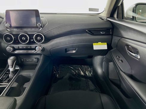 Used 2025 Nissan Sentra SV FWD image 22