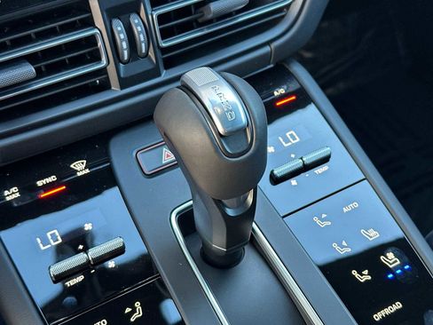 New 2026 Porsche Macan GTS image 23